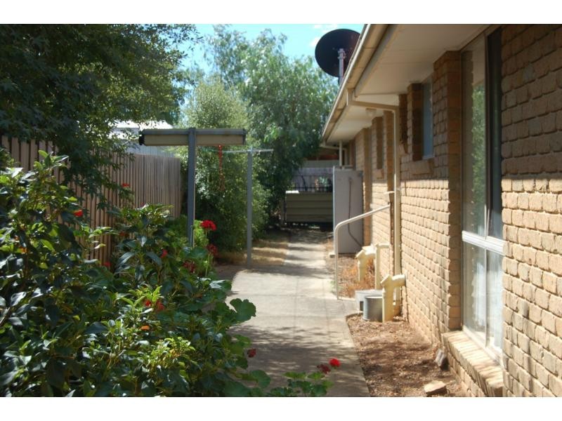 6 David Court, Darley VIC 3340