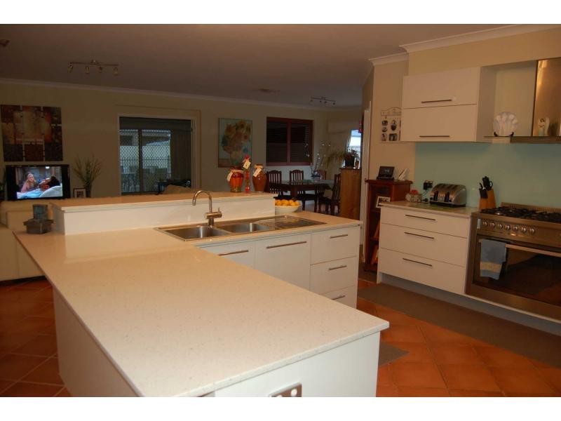 12 Douglas Close, Grantleigh Estate, Bacchus Marsh VIC 3340