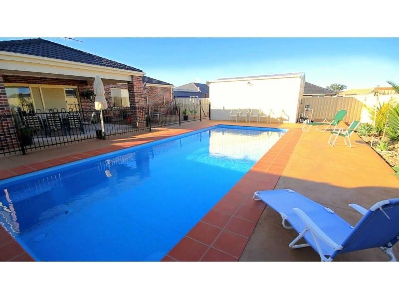 12 Douglas Close, Grantleigh Estate, Bacchus Marsh VIC 3340