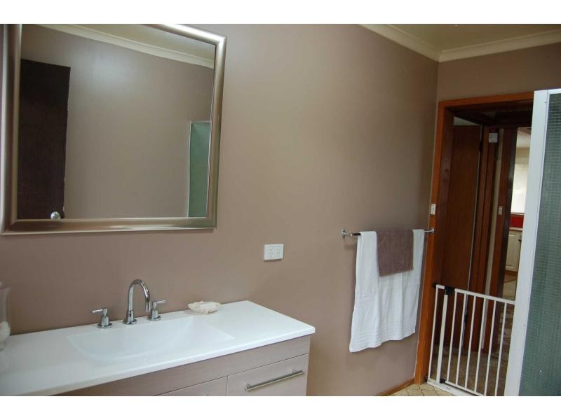 2/68 Grant Street, Bacchus Marsh VIC 3340