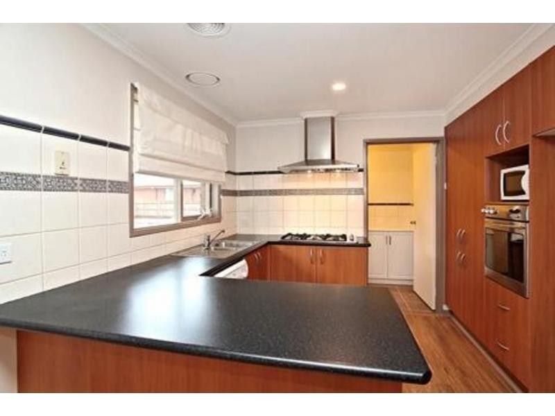 85 Hume Avenue, Melton South VIC 3338