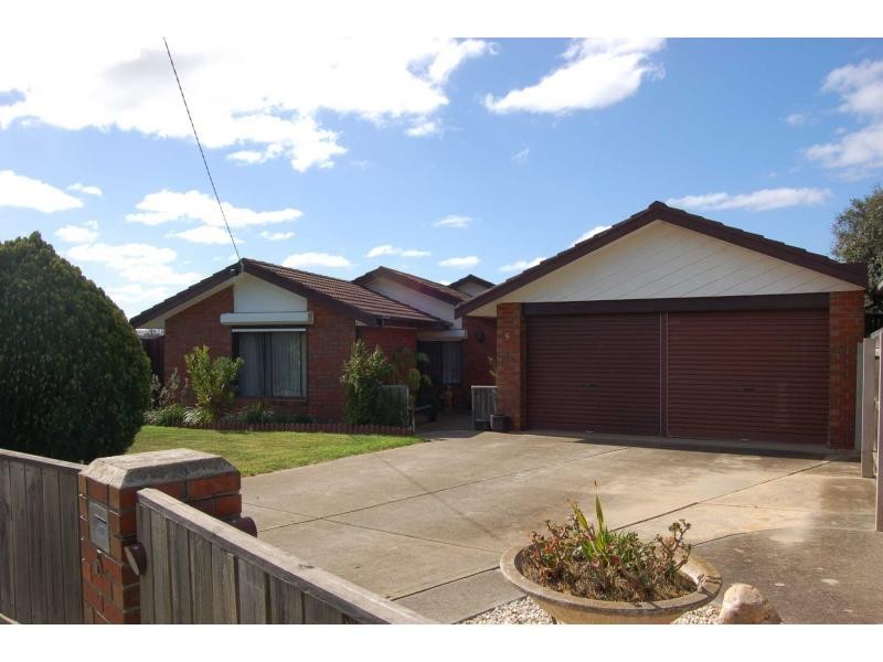 5 Daly Court, Darley VIC 3340