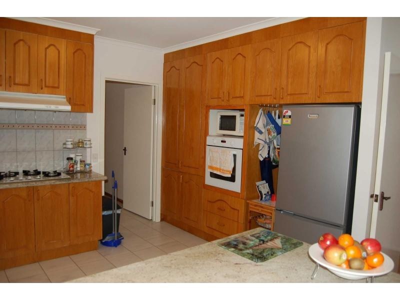 41 Horder Crescent, The Elms, Bacchus Marsh VIC 3340