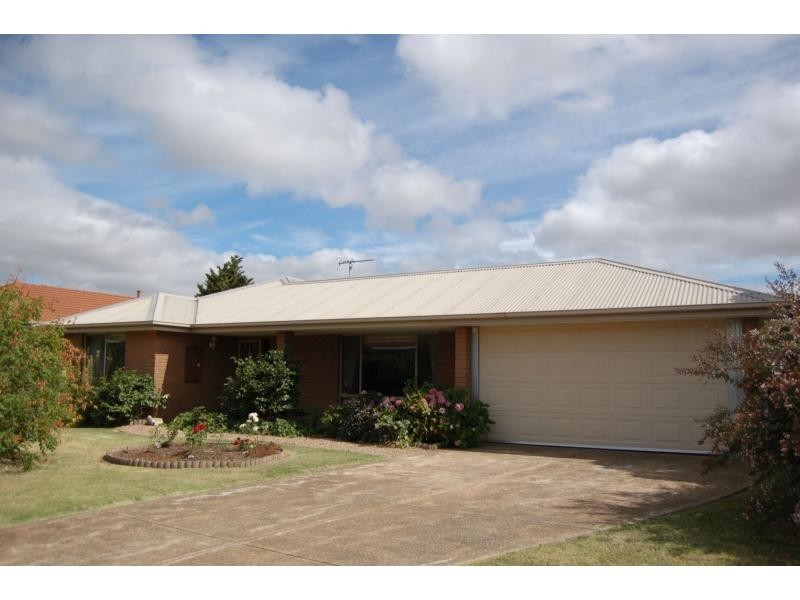 11 O’Keefe Crescent, Bacchus Marsh VIC 3340