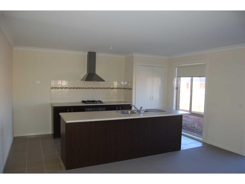 1 Eighth Mews, Maddingley VIC 3340