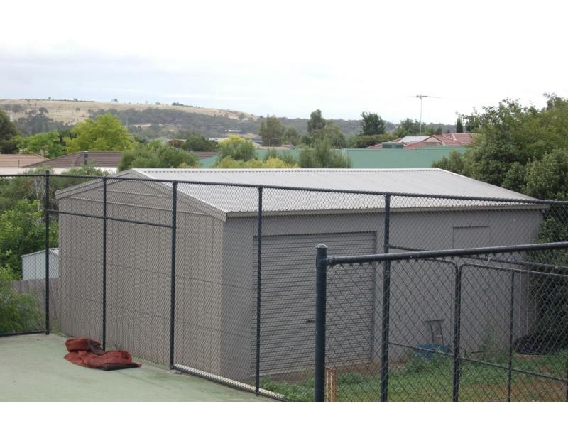 17 Horder Crescent, The Elms, Bacchus Marsh VIC 3340