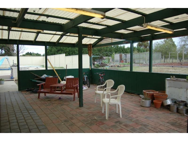 144 Old Western Highway, Myrniong VIC 3341