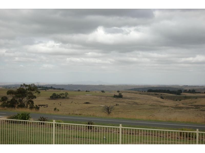 144 Old Western Highway, Myrniong VIC 3341