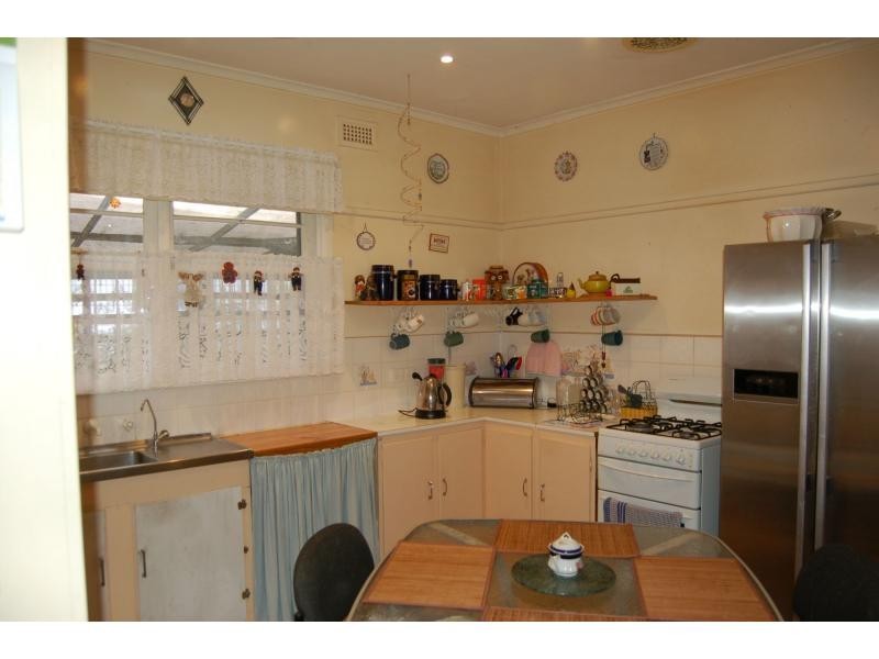 38 McFarland Street, Bacchus Marsh VIC 3340