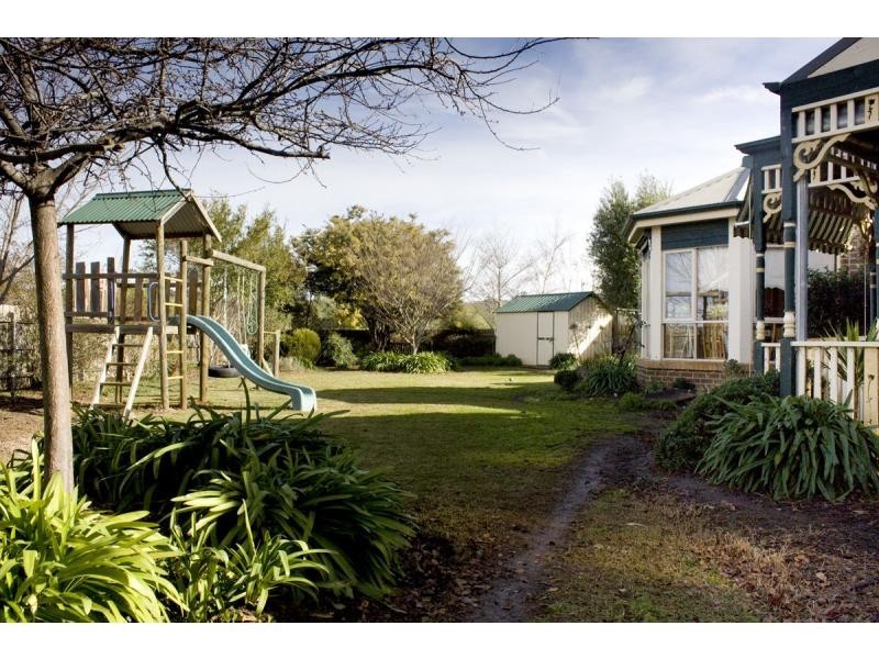 6 Epsom Close, Bacchus Marsh VIC 3340