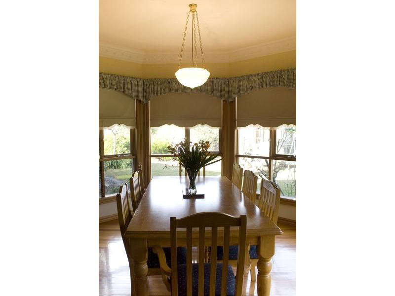 6 Epsom Close, Bacchus Marsh VIC 3340