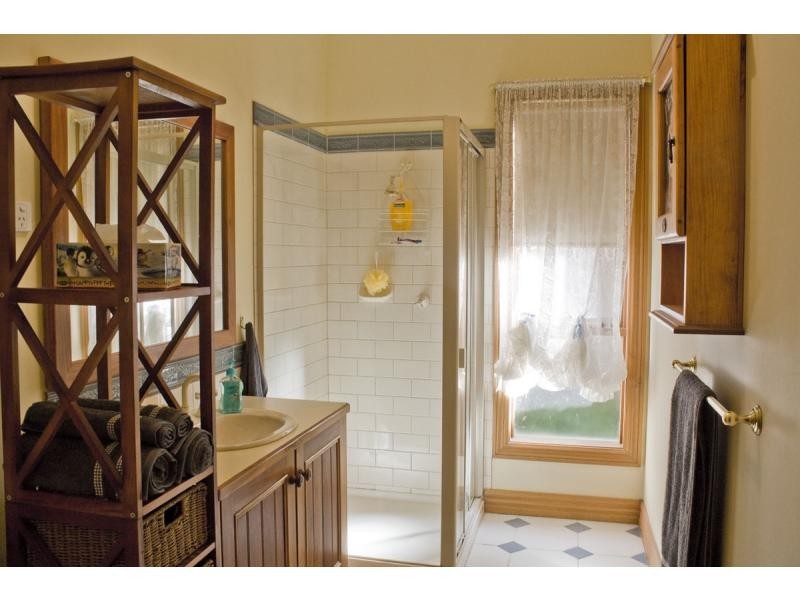 6 Epsom Close, Bacchus Marsh VIC 3340