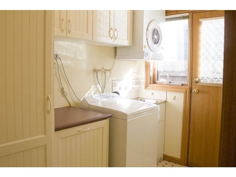 6 Epsom Close, Bacchus Marsh VIC 3340