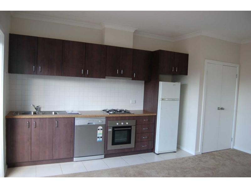 4/14 Ross Street, Darley VIC 3340