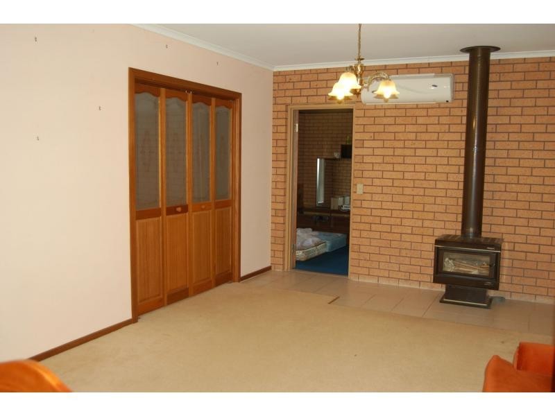 10 Barry Street, Bacchus Marsh VIC 3340