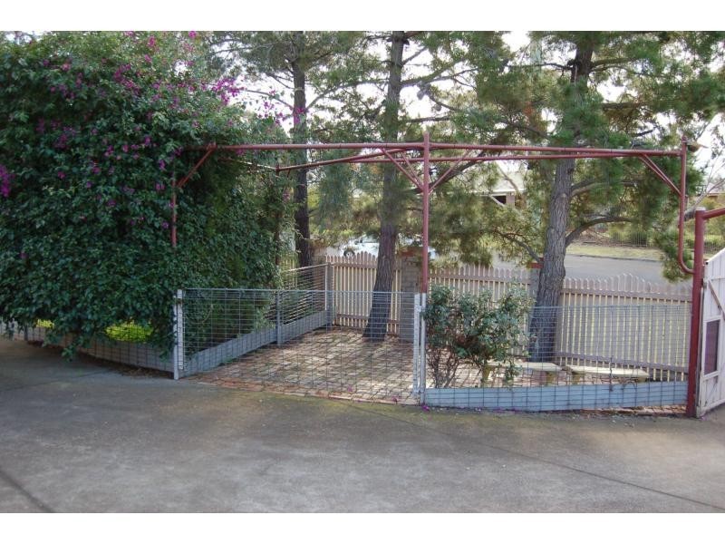10 Barry Street, Bacchus Marsh VIC 3340