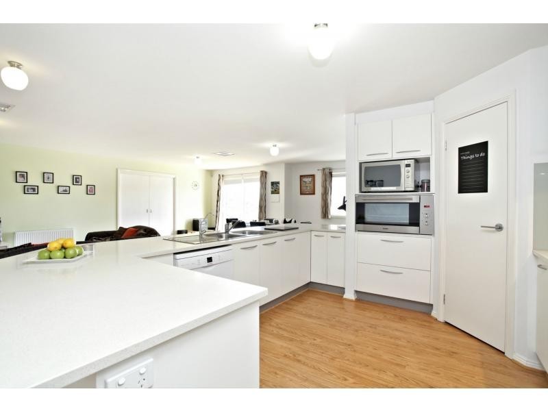 4 Lilly Pilly Court, Darley VIC 3340