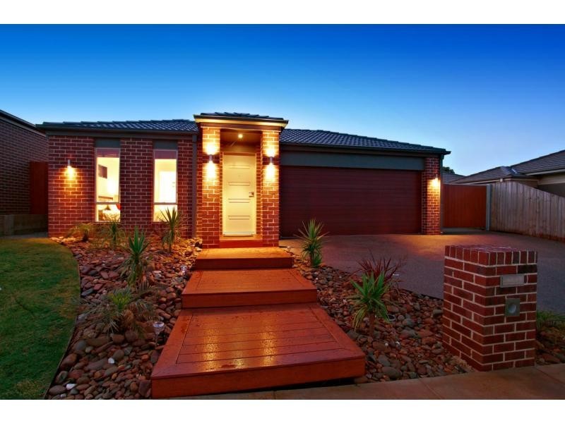 27 Burbidge Drive, Panorama Estate, Bacchus Marsh VIC 3340