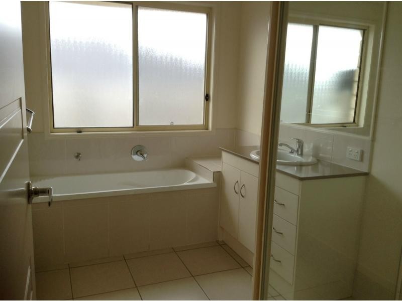 39 Jasmine Circuit, Ormeau QLD 4208