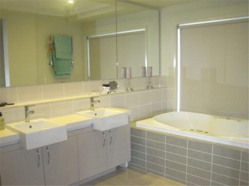 6 Olivevale Street, Ormeau QLD 4208