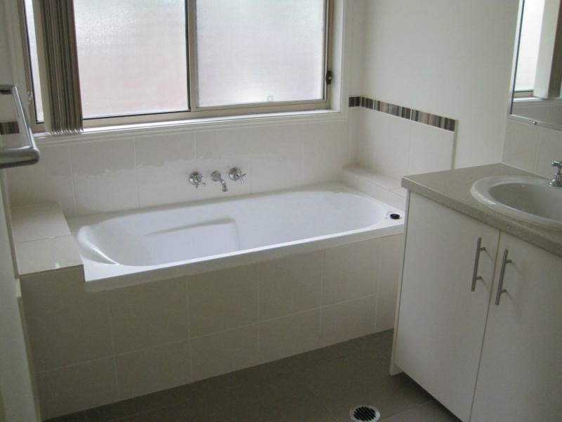 33 Lauradale Crescent, Ormeau QLD 4208