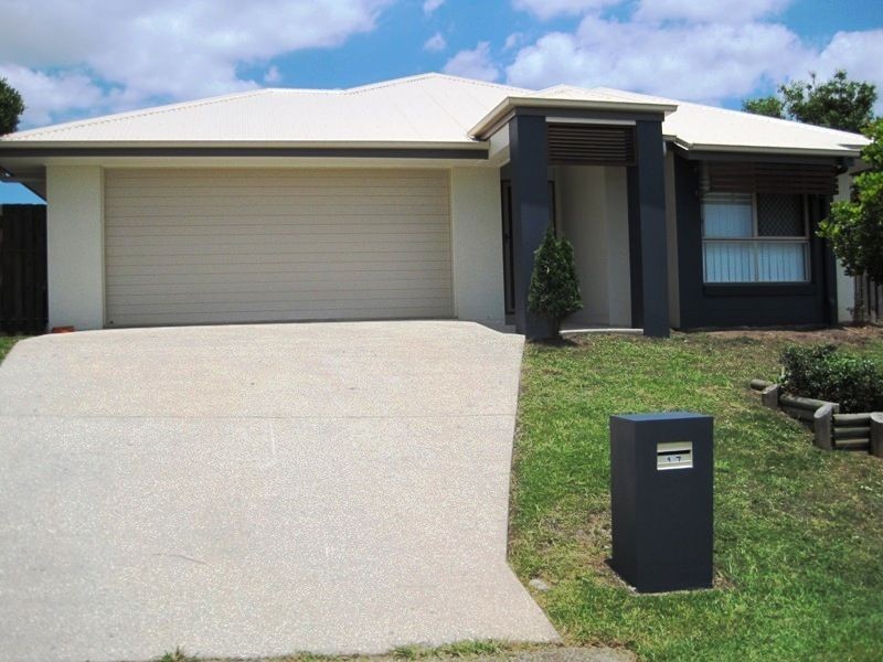 17 Penneshaw Crescent, Ormeau QLD 4208