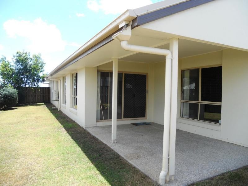 17 Penneshaw Crescent, Ormeau QLD 4208