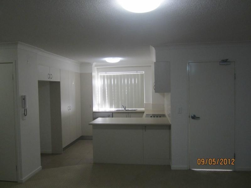 5/13 Wyndham Avenue, Southport QLD 4215