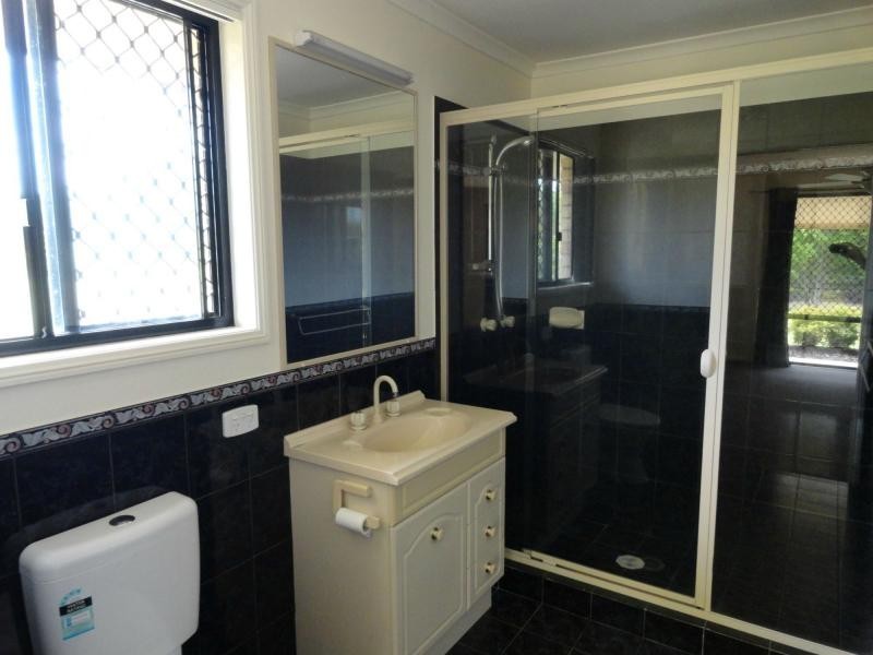 9 Kismet Court, Yatala QLD 4207