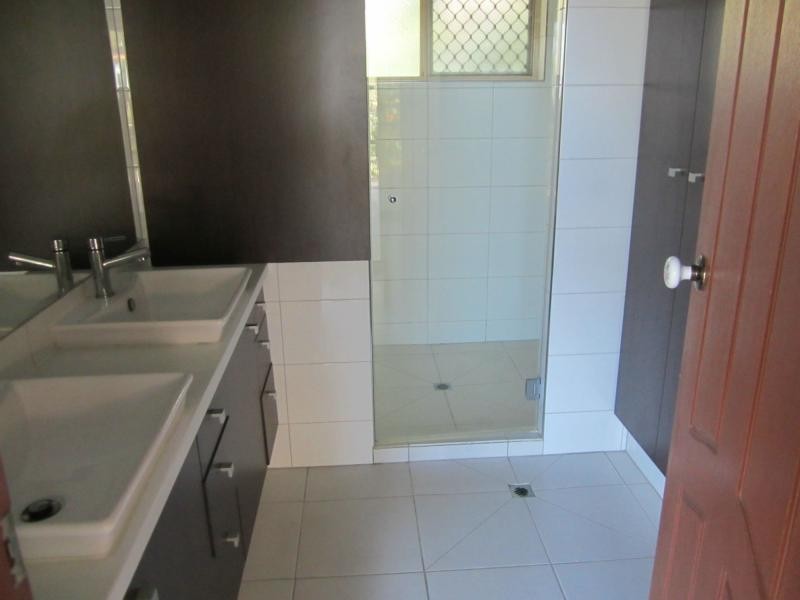22 Vennor Drive, Ormeau QLD 4208