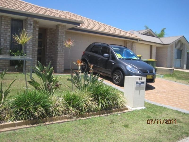 19 Moonie Drive, Coomera QLD 4209