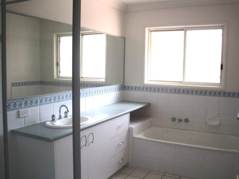 9 Doolan Street, Ormeau QLD 4208