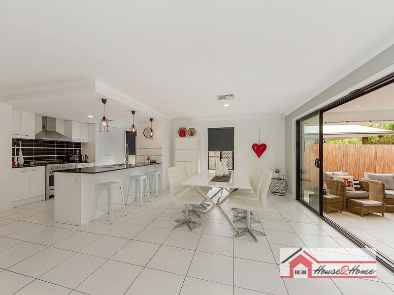 18 Bloomfield Court, Ormeau QLD 4208