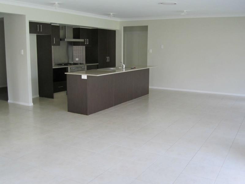 6 Auburn Court, Ormeau QLD 4208