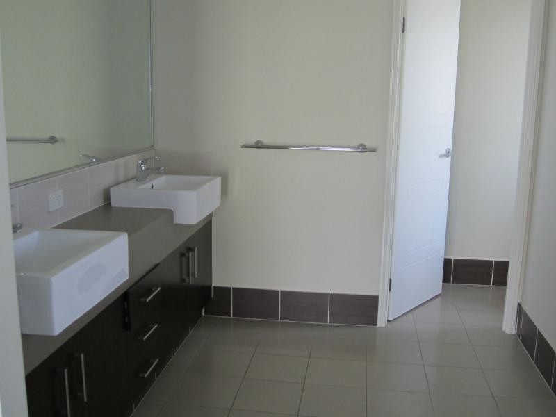 6 Auburn Court, Ormeau QLD 4208