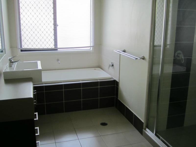 6 Auburn Court, Ormeau QLD 4208