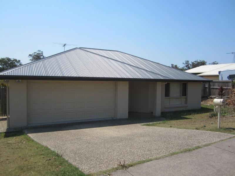 12 Lauradale Crescent, Ormeau QLD 4208