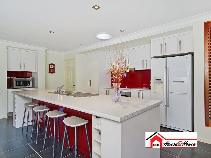 8 Peachester Close, Jacobs Ridge, Ormeau QLD 4208