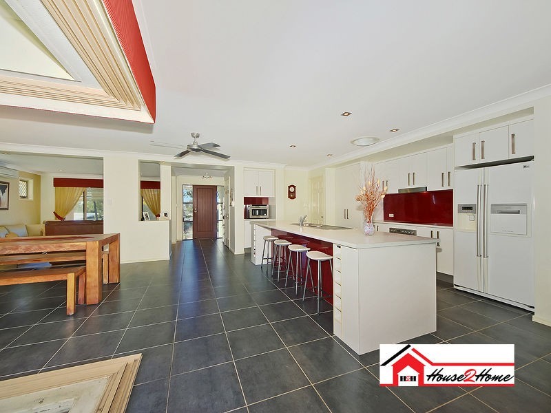 8 Peachester Close, Jacobs Ridge, Ormeau QLD 4208