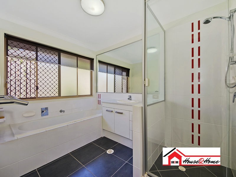 8 Peachester Close, Jacobs Ridge, Ormeau QLD 4208