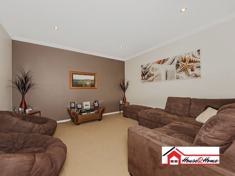 12 Pincally Crescent, Ormeau QLD 4208