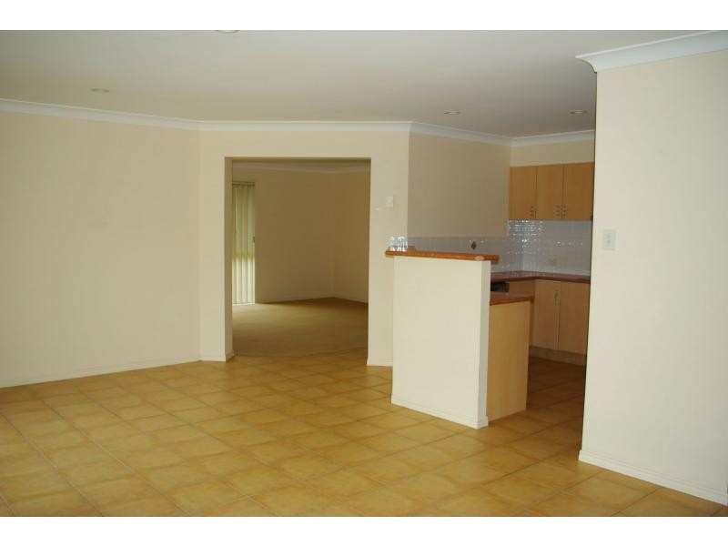 37 Gawain Drive, Ormeau QLD 4208