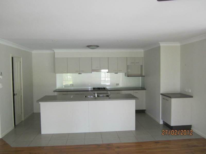 66 Ballantrae Road, Tamborine QLD 4270