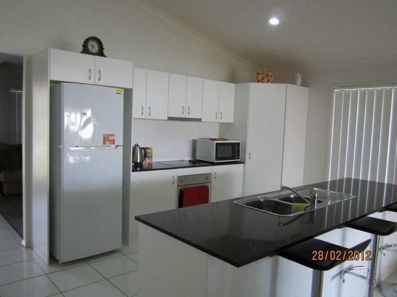 27 Charlton Crescent, Ormeau QLD 4208