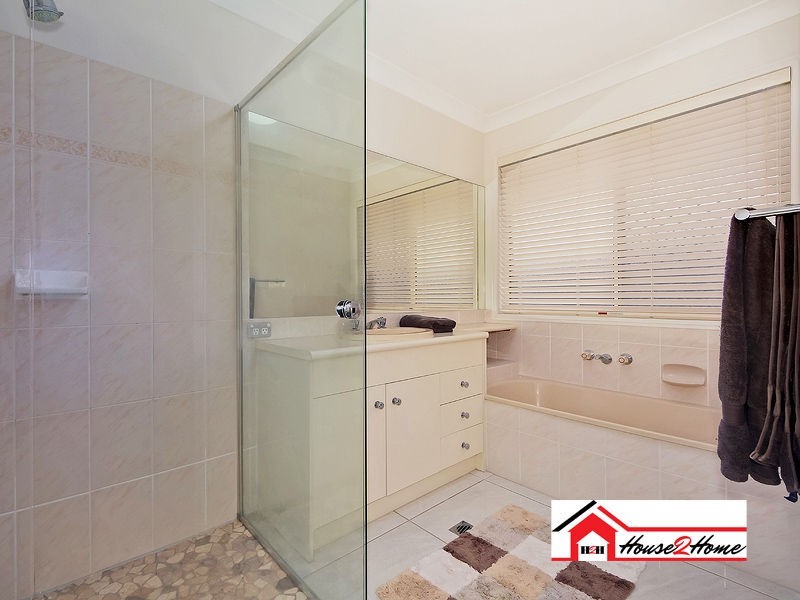 16 Haase Crescent, Ormeau, Ormeau QLD 4208
