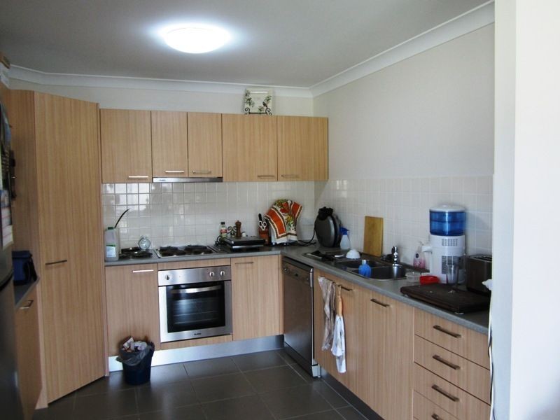 1/4 Blossom Street, Pimpama QLD 4209
