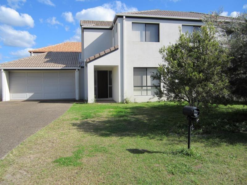 2 Noelene Lane, Arundel QLD 4214