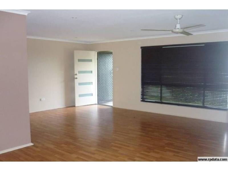 5 Schweitzer Street, Mount Warren Park QLD 4207