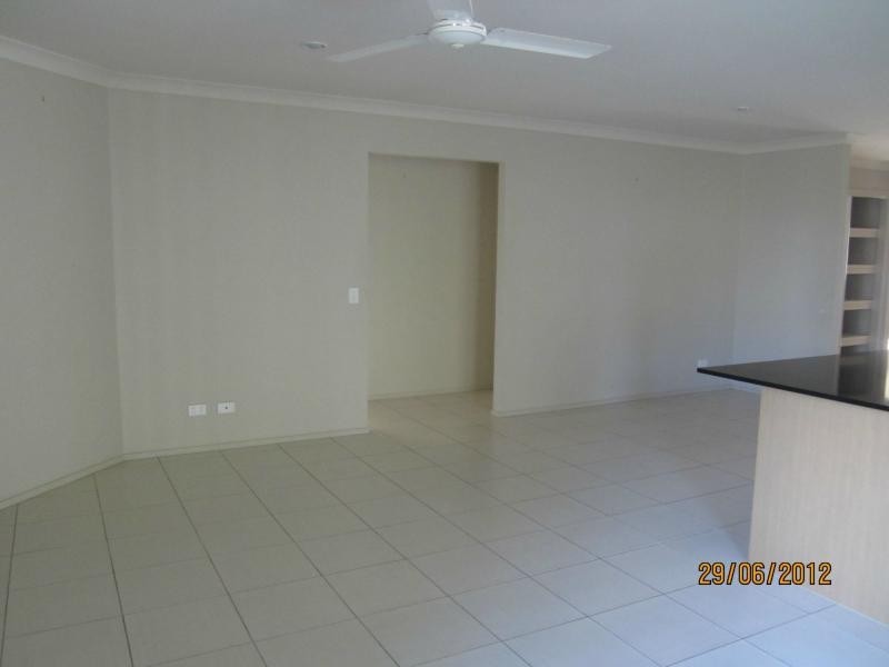 6 Rockwood Street, Ormeau QLD 4208