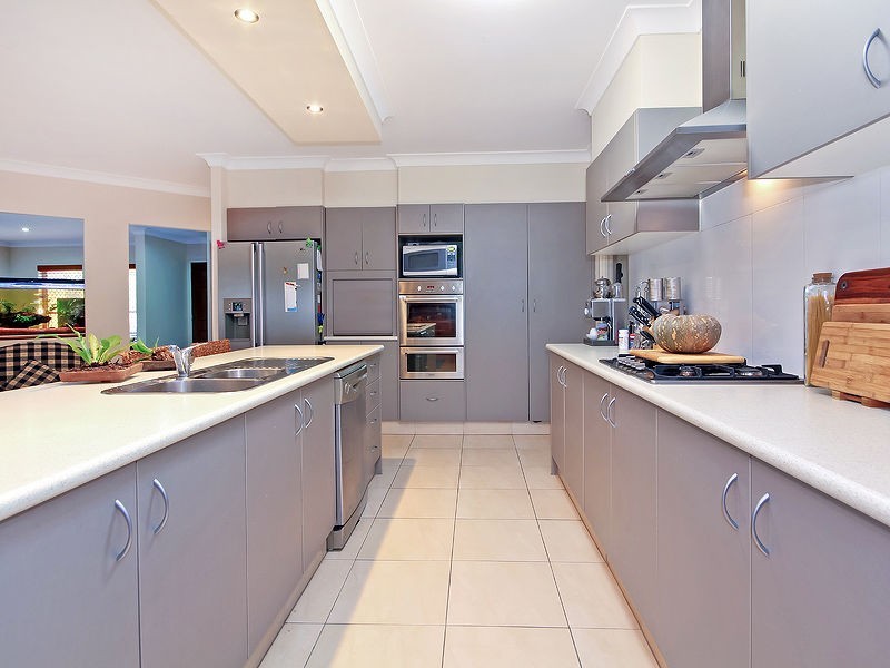 11 Hazelmere Crescent, Ormeau QLD 4208